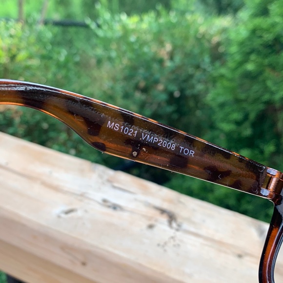 Betsy Johnson reading glass PD62mm +2.50 - Picture 6 of 6